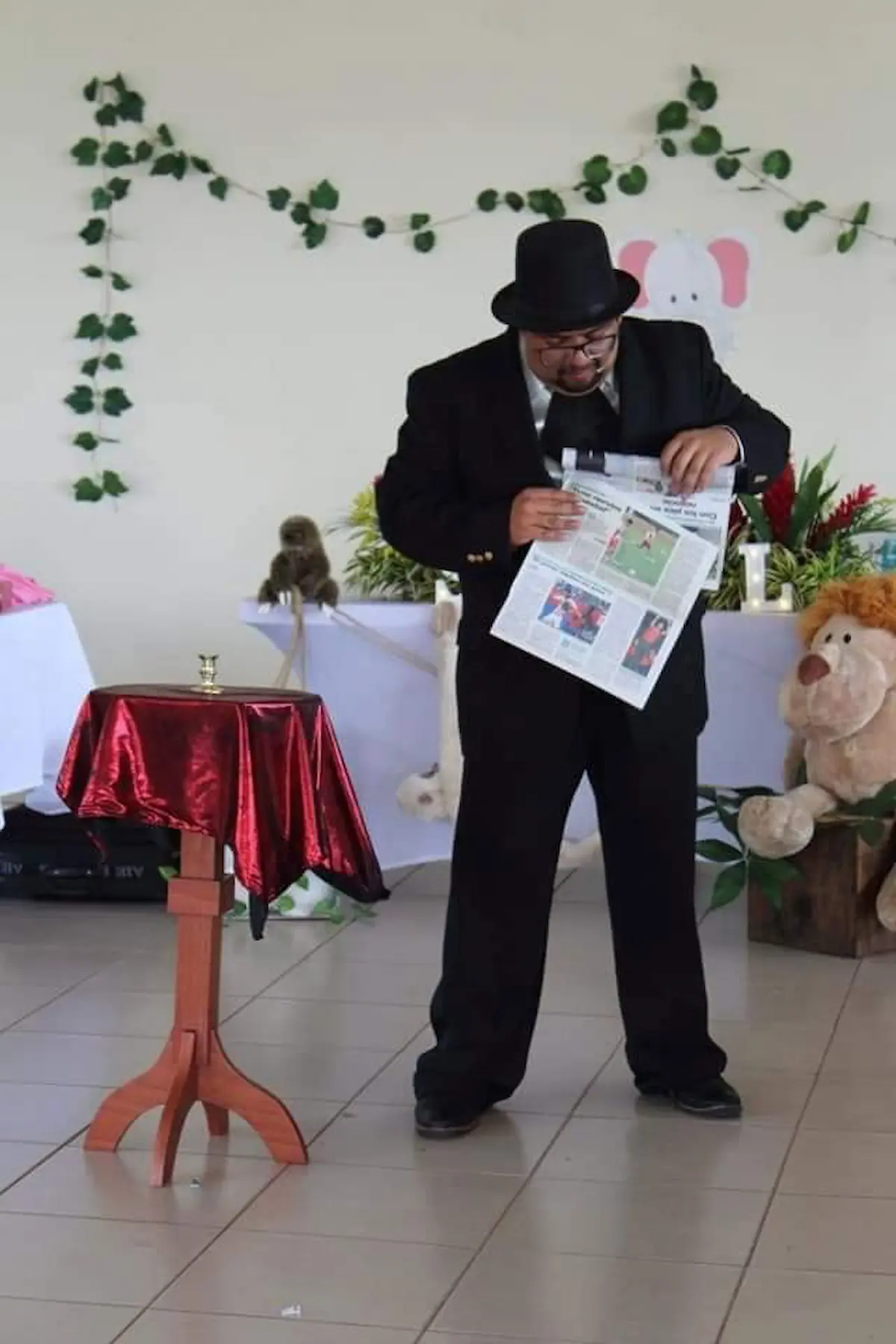 Mago Barahona - Elegancia mágica